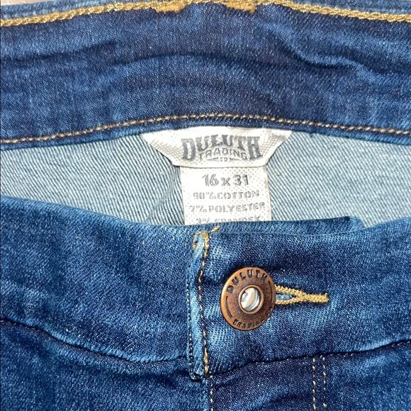 Duluth Trading Co 16x31 Women's Asset Management Demi Bootcut Jeans #bootcut - Picture 2 of 13